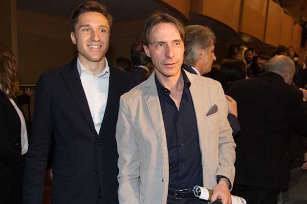 Federico và bố Enrico Chiesa đã trở thành bộ đôi cha con đầu tiên cùng ghi bàn tại Giải vô địch châu Âu