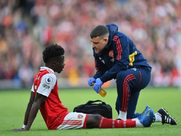 Tin bóng đá Arsenal 31/10: HLV Arteta tiết lộ chấn thương Saka