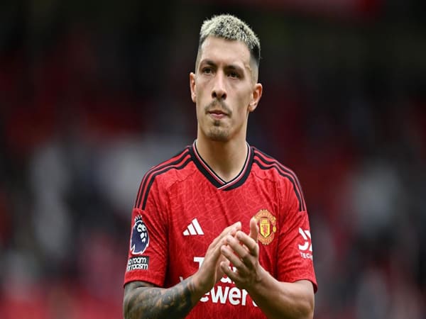 Lisandro Martinez trong màu áo Man United