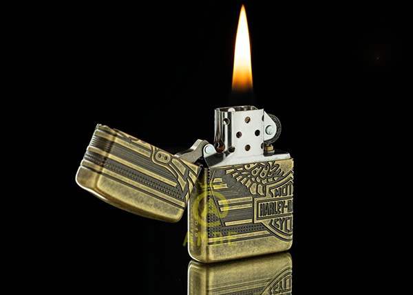 Luận giải giấc mơ thấy tự mình châm bật lửa