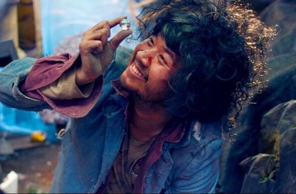 Nằm mơ thấy người điên có con gì phát tài phát lộc