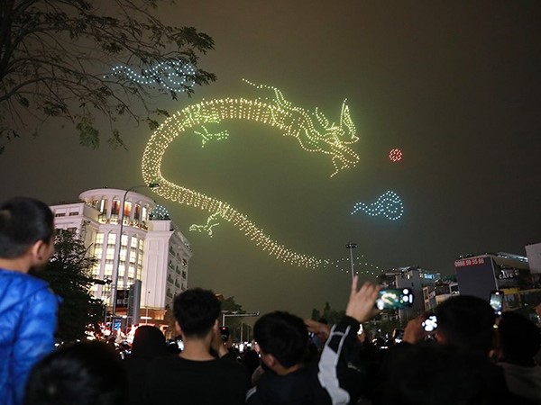 Nằm mơ thấy rồng bay trên trời là điềm gì, số mấy tài lộc?