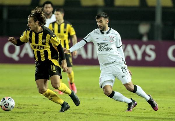 Corinthians vs Penarol